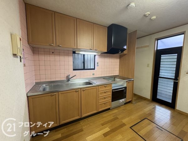 生駒市真弓３丁目の中古一戸建て