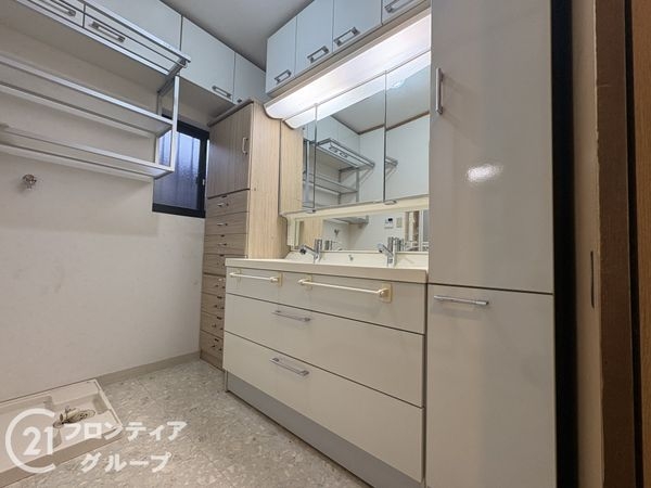 生駒市真弓３丁目の中古一戸建て