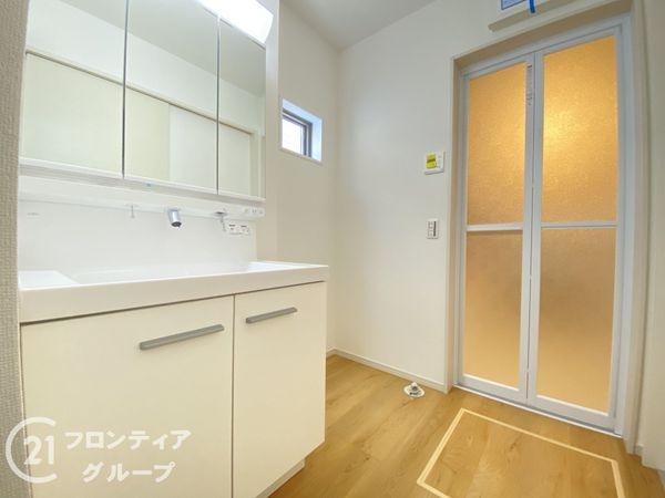 京田辺市草内八田　新築一戸建て　２期　１号棟