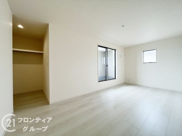 生駒郡斑鳩町龍田４丁目　新築一戸建て　３期　２号棟