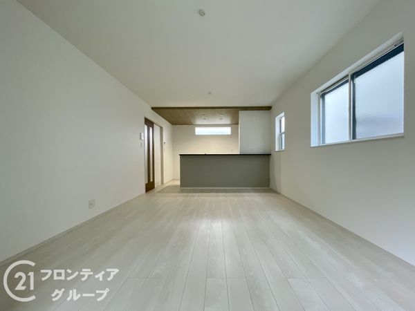 奈良市学園緑ヶ丘２丁目　新築一戸建て　第５　１号棟