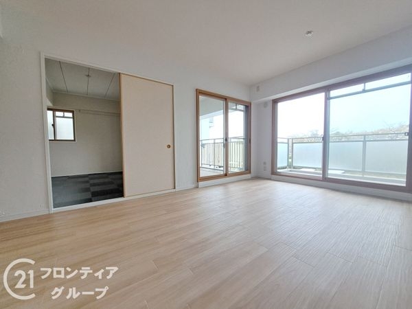 ローレルスクエア木津川台第2期16番館　中古マンション