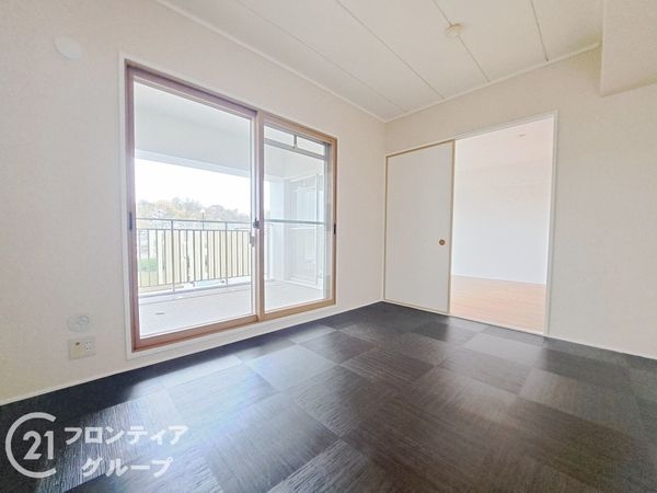 ローレルスクエア木津川台第2期16番館　中古マンション