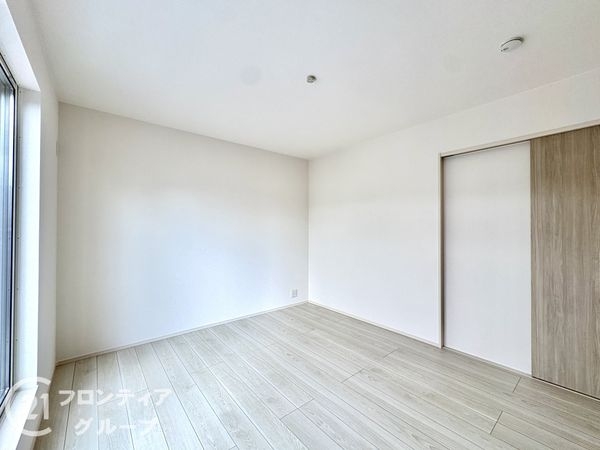 大和郡山市野垣内町　新築一戸建て