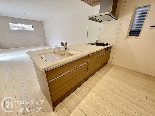 大和郡山市野垣内町　新築一戸建て