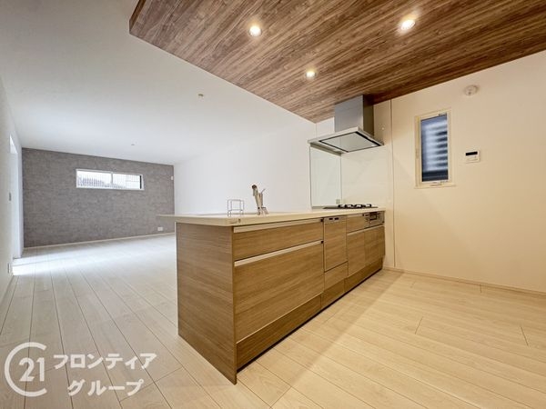 大和郡山市野垣内町　新築一戸建て