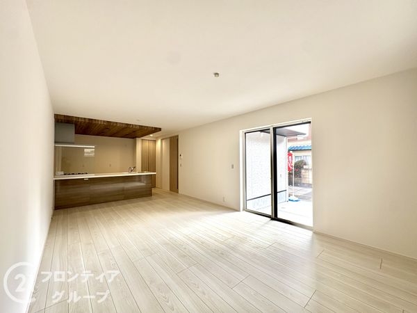 大和郡山市野垣内町　新築一戸建て