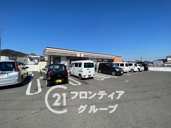 生駒郡斑鳩町龍田３丁目　新築一戸建て　３期　１号棟(セブンイレブン斑鳩町龍田店)