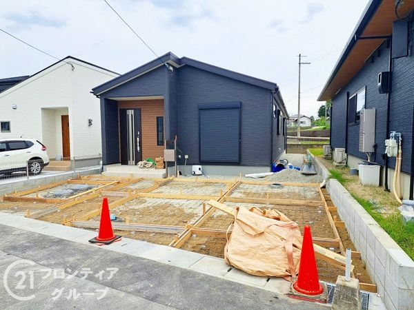 生駒郡斑鳩町龍田３丁目　新築一戸建て　３期　２号棟