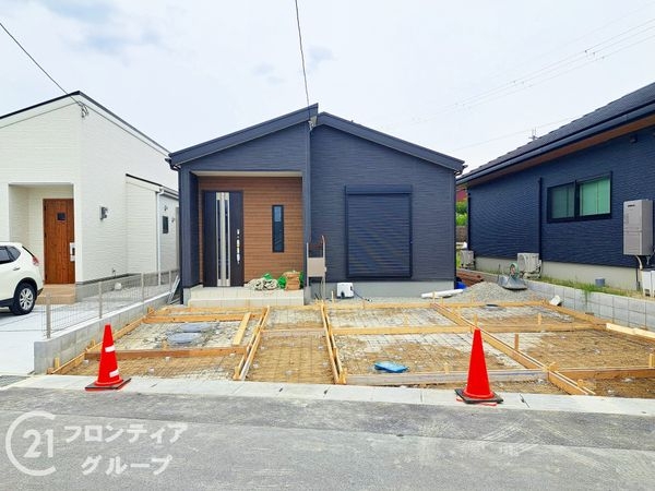 生駒郡斑鳩町龍田３丁目　新築一戸建て　３期　２号棟