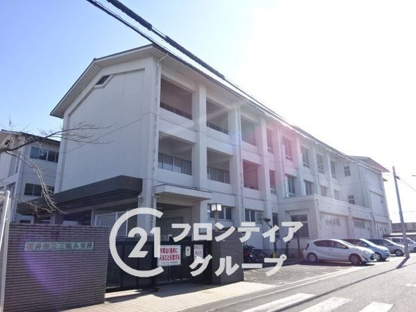 桜井市大字三輪　新築一戸建て　１０期　１号棟(桜井市立三輪小学校)