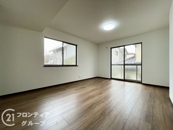 奈良市左京３丁目の中古一戸建て