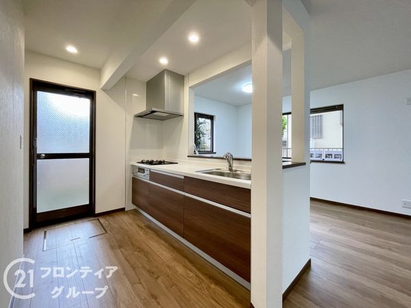 奈良市左京３丁目の中古一戸建て