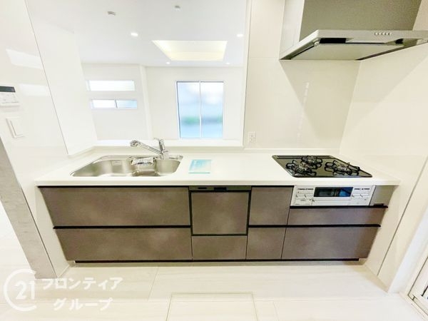 大和郡山市九条町　新築一戸建て　２期　２号棟