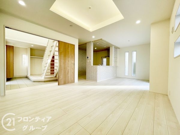 大和郡山市九条町　新築一戸建て　２期　１号棟