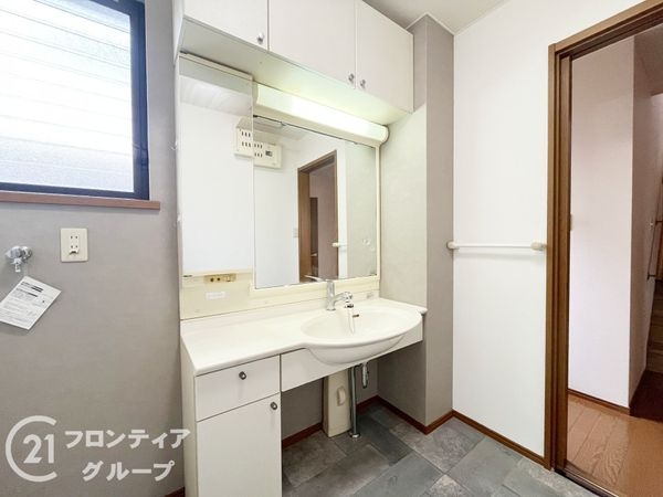 木津川市州見台３丁目の中古一戸建て