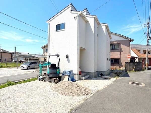 大和高田市春日町２丁目　新築一戸建て