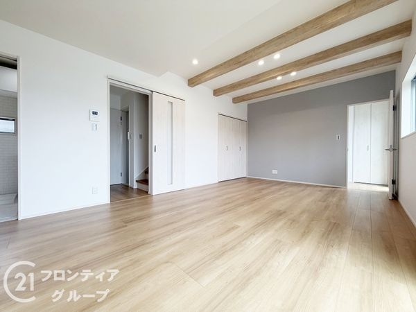 大和高田市春日町２丁目　新築一戸建て