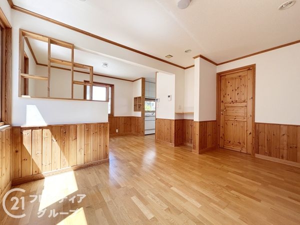 木津川市梅美台６丁目　中古一戸建て