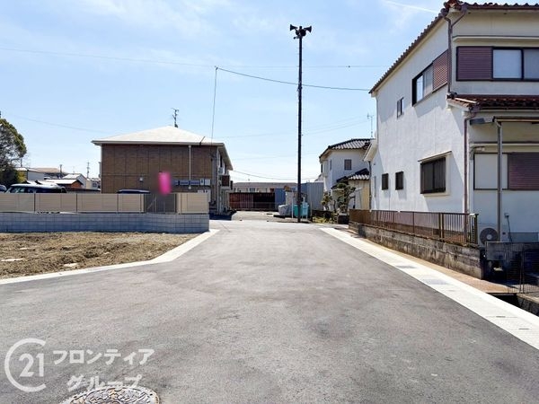 北葛城郡上牧町大字中筋出作　新築一戸建て　３期　１号棟