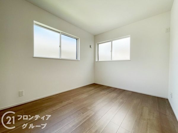 奈良市東紀寺町３丁目　新築一戸建て　第２　１号棟