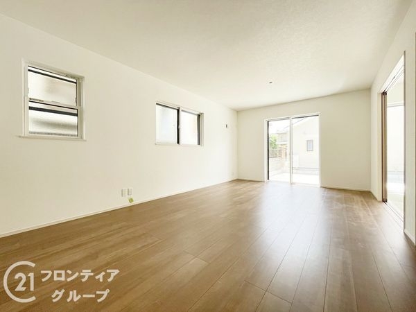奈良市東紀寺町３丁目　新築一戸建て　第２　１号棟