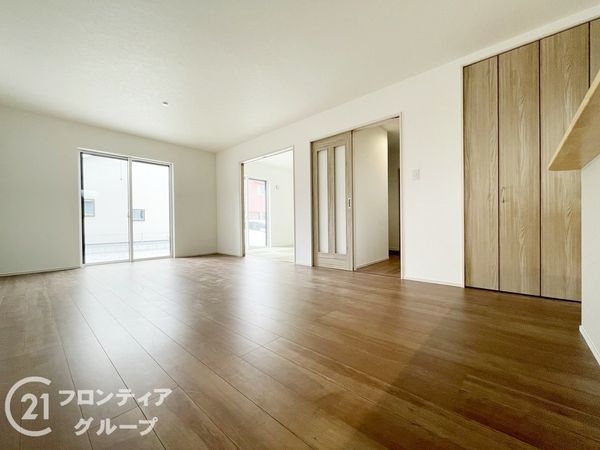 奈良市東紀寺町３丁目　新築一戸建て　第２　１号棟