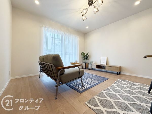 ローレルコート萩の台８号棟　中古マンション