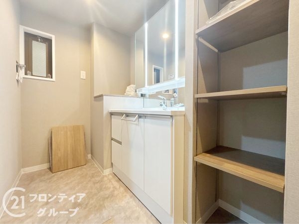 ローレルコート萩の台８号棟　中古マンション