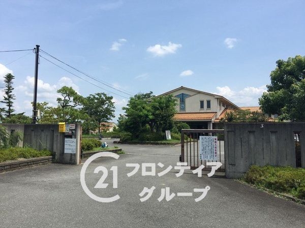 木津川市相楽台５丁目の中古一戸建て(木津川市立相楽台小学校)
