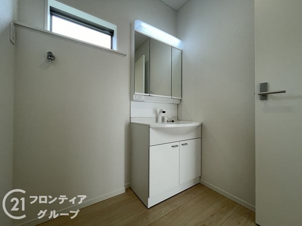 奈良市七条１丁目　新築一戸建て　第６　１号棟