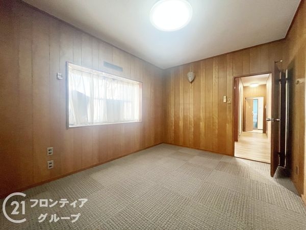 大和高田市礒野南町　中古一戸建て