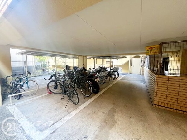 フローレスタ学園前　中古マンション