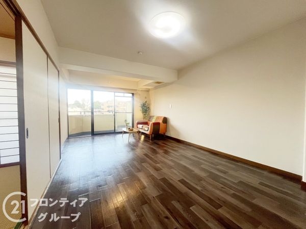 フローレスタ学園前　中古マンション