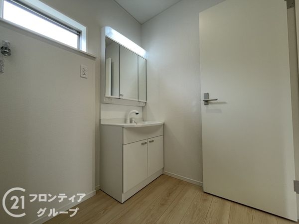 奈良市東九条町　新築一戸建て　第２１　１号棟