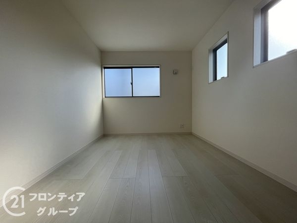 桜井市大字粟殿　新築一戸建て　１３期　４号棟