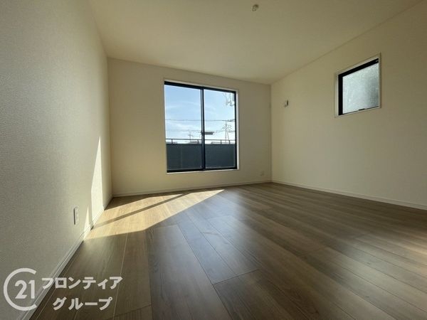 桜井市大字粟殿　新築一戸建て　１３期　４号棟