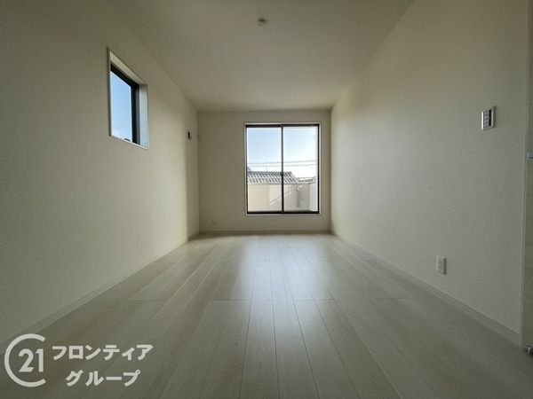 桜井市大字粟殿　新築一戸建て　１３期　４号棟