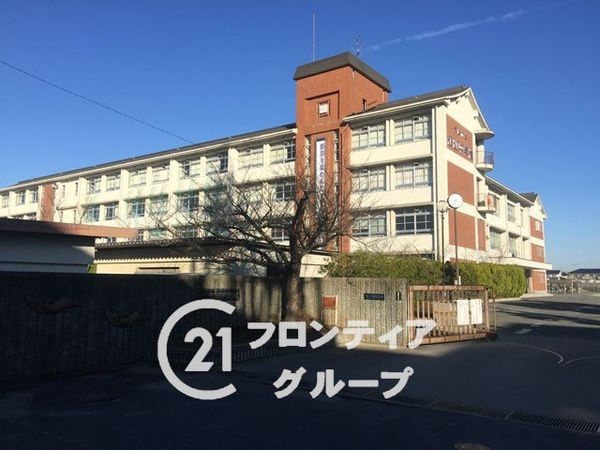 奈良市柏木町新築一戸建て　１期　２号棟(奈良市立都跡中学校)