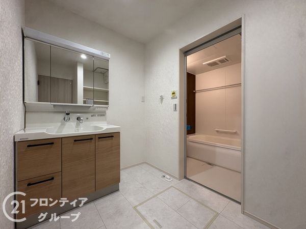 北葛城郡上牧町大字中筋出作　新築一戸建て　１号棟