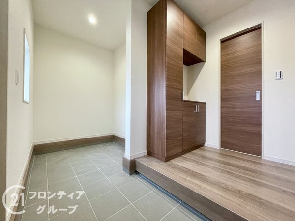 桜井市大字大豆越　新築一戸建て　７期　５号棟