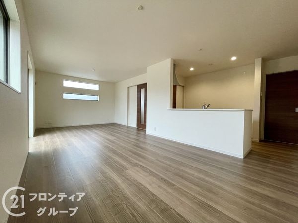 桜井市大字大豆越　新築一戸建て　７期　５号棟