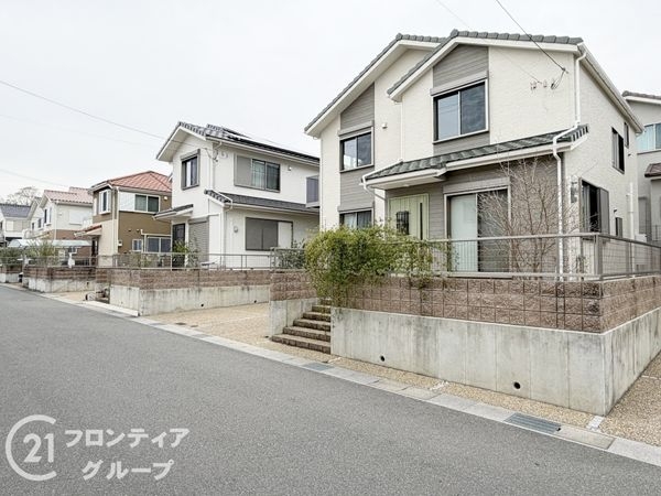 京田辺市同志社山手３丁目の中古一戸建て