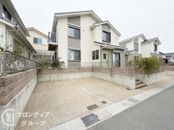京田辺市同志社山手３丁目の中古一戸建て