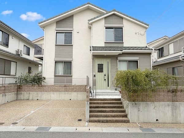 京田辺市同志社山手３丁目　中古一戸建て