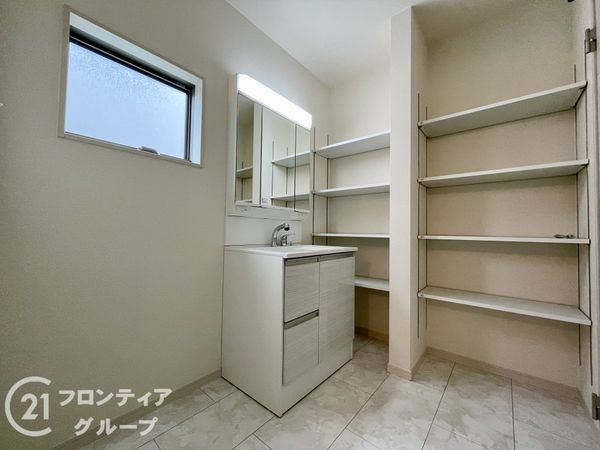 桜井市大字大豆越　新築一戸建て　７期　３号棟