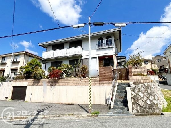 生駒市小明町の中古一戸建て