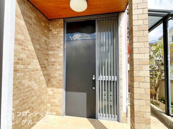生駒市小明町　中古一戸建て