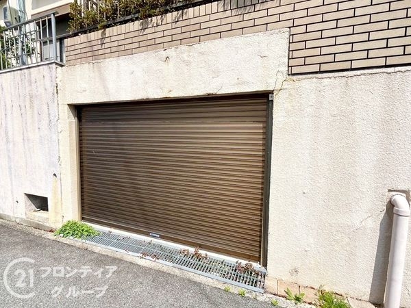 生駒市小明町　中古一戸建て