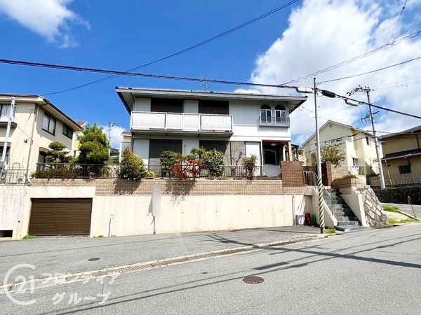 生駒市小明町の中古一戸建て